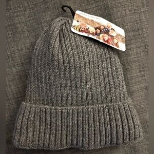 Gray Cable Knit Faux Fur Lined Beanie